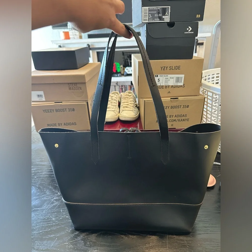 J Crew Uptown Tote - Picture 1 of 12